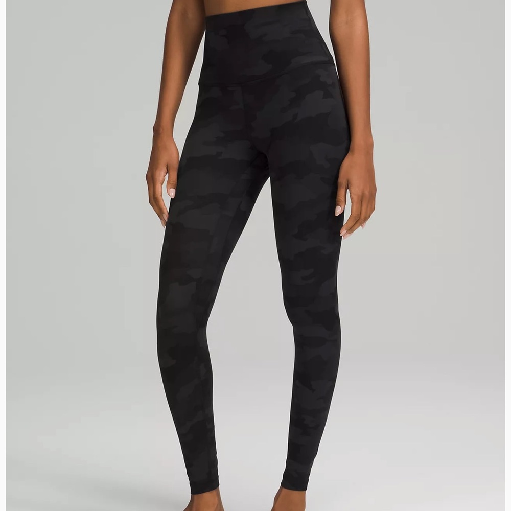 Lululemon Size 6 Camo Align Leggings